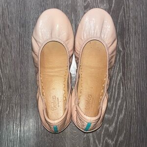 Tieks beige flats